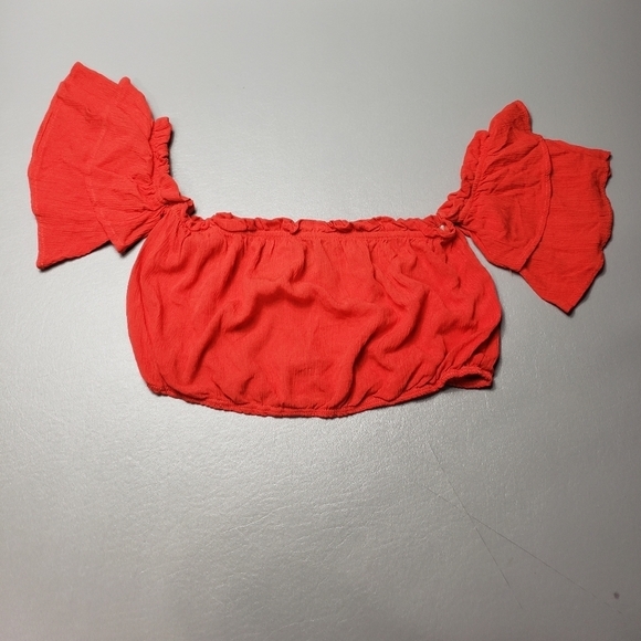 3/$15 Windsor dark orange cold shoulder ruffled crop top women's size large - Picture 1 of 8